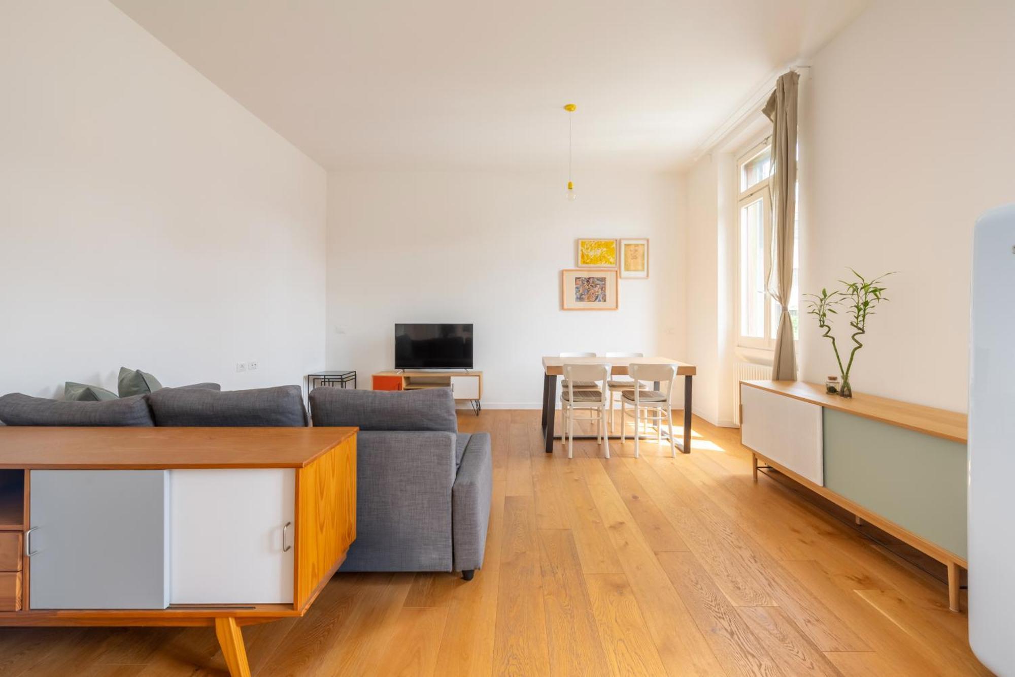 Milano Isola - Bright 2-Room Apartment With Balcony المظهر الخارجي الصورة